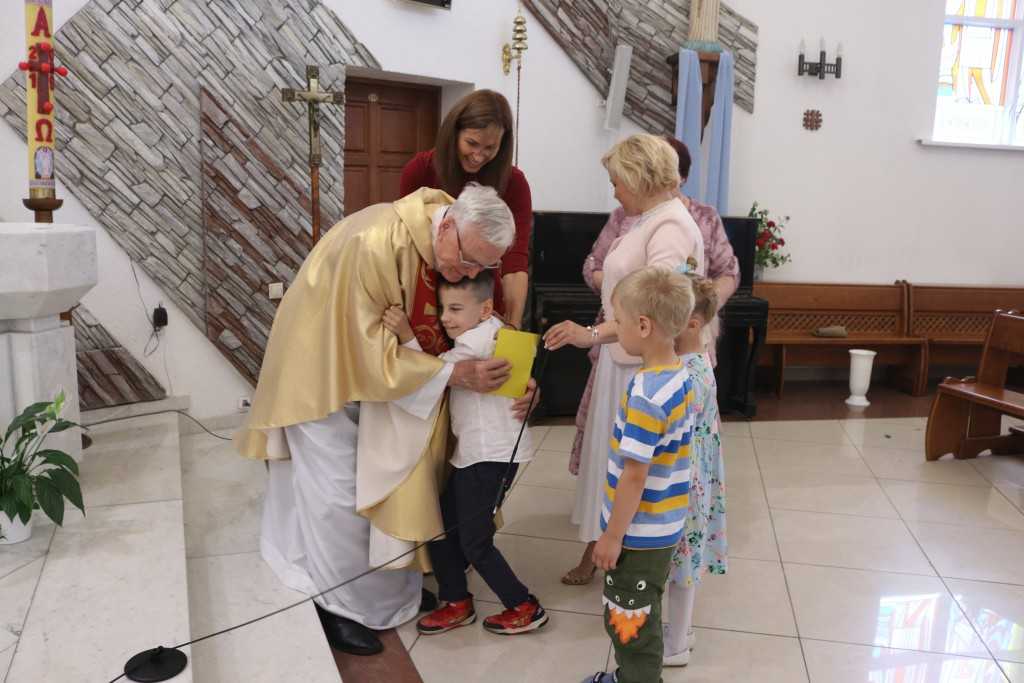 23 июня 2019 Влалыка Иосиф Верт посетил приход в Кемерово 10