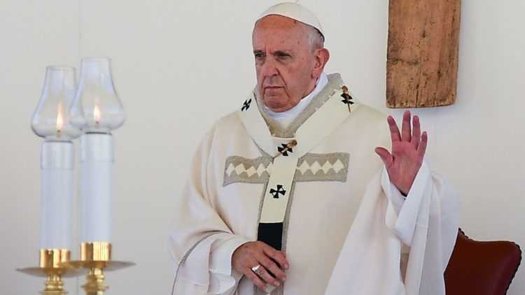 В торжество Пресвятой Троицы Папа Франциск посетил пострадавший от землетрясений регион Италии 2