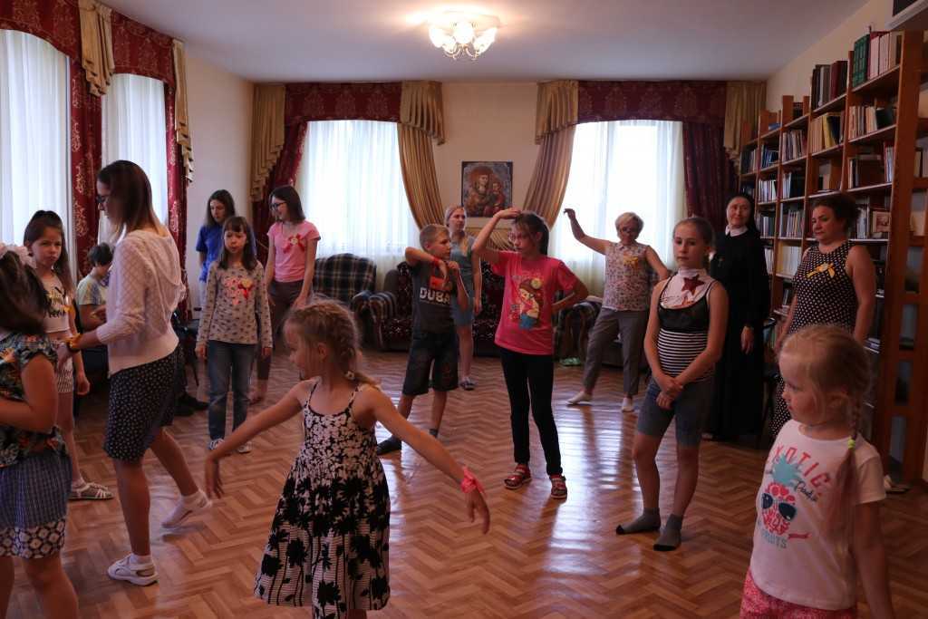 с 24 июня по 1 июля – «Семейные каникулы» в Новосибирске 112