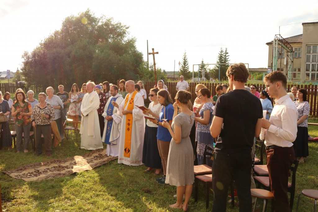 6 июля, Фатимское богослужение в общине Матери Божьей Неустанной Помощи в с. Колыон 56