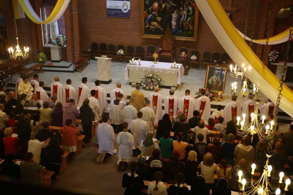 10 августа — годовщина освящения Кафедрального собора Преображения Господня в Новосибирске 3
