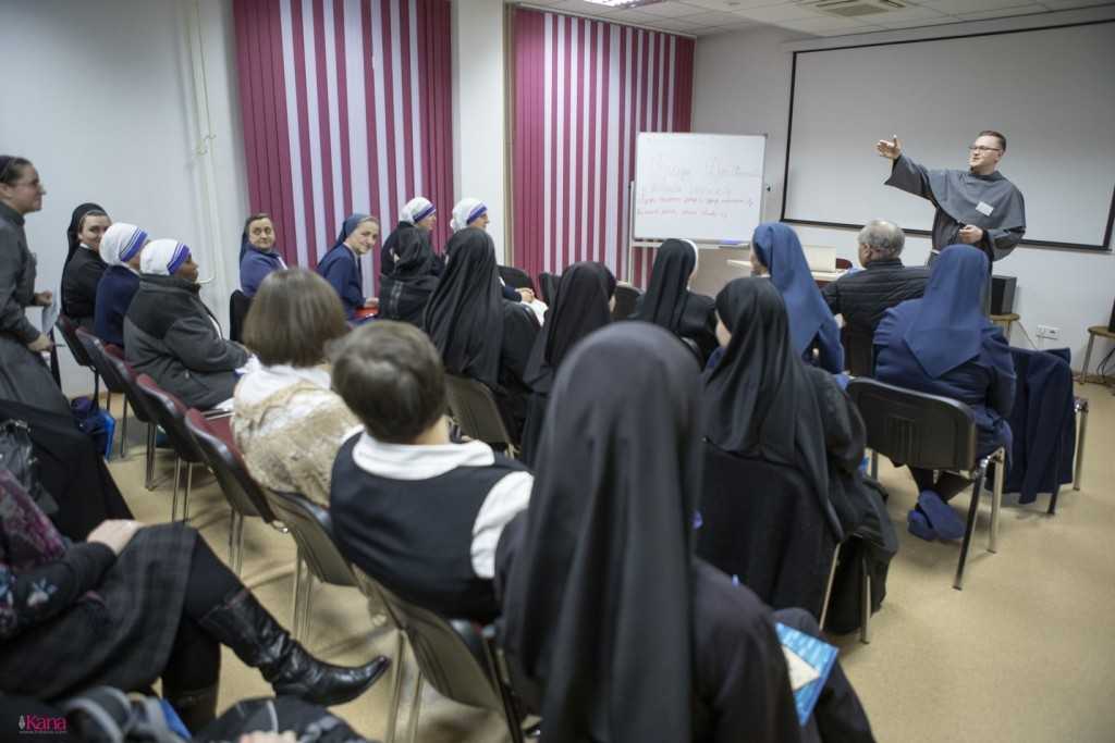 В Новосибирске проходит встреча сестер-монахинь Преображенской епархии 3