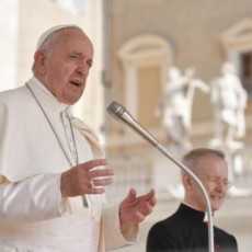 На общей аудиенции в среду 12 мая Папа Франциск продолжил разбор Книги Деяний