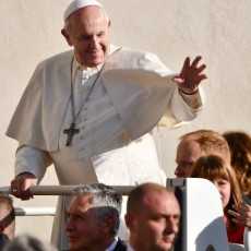 Папа Франциск на общей аудиенции рассказал о радикальных изменениях в мышлении апостола Петра