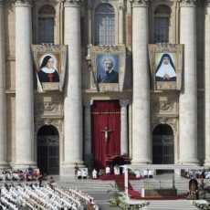 Папа Франциск причислил к лику святых пятерых подвижников веры, а в своей проповеди говорил о встрече с Иисусом