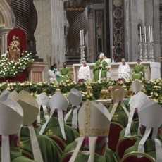 По случаю Всемирного дня миссий в соборе Святого Петра отслужена Папская Месса
