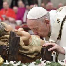 Папа: «Поклонение – это жест любви, изменяющий жизнь»